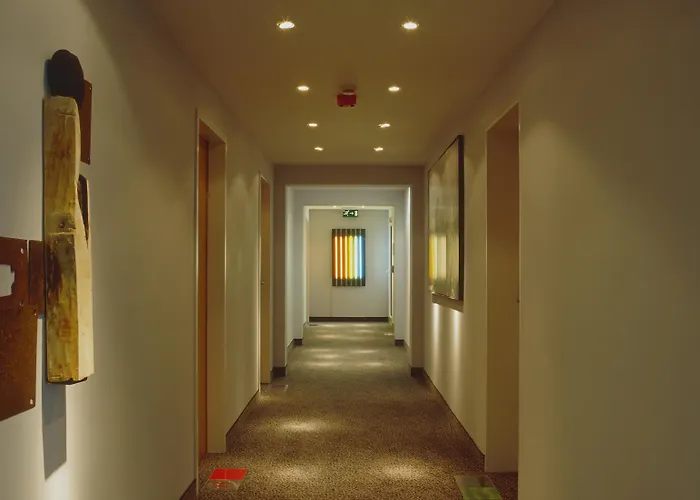 埃森米乔普斯塔特酒店 4*